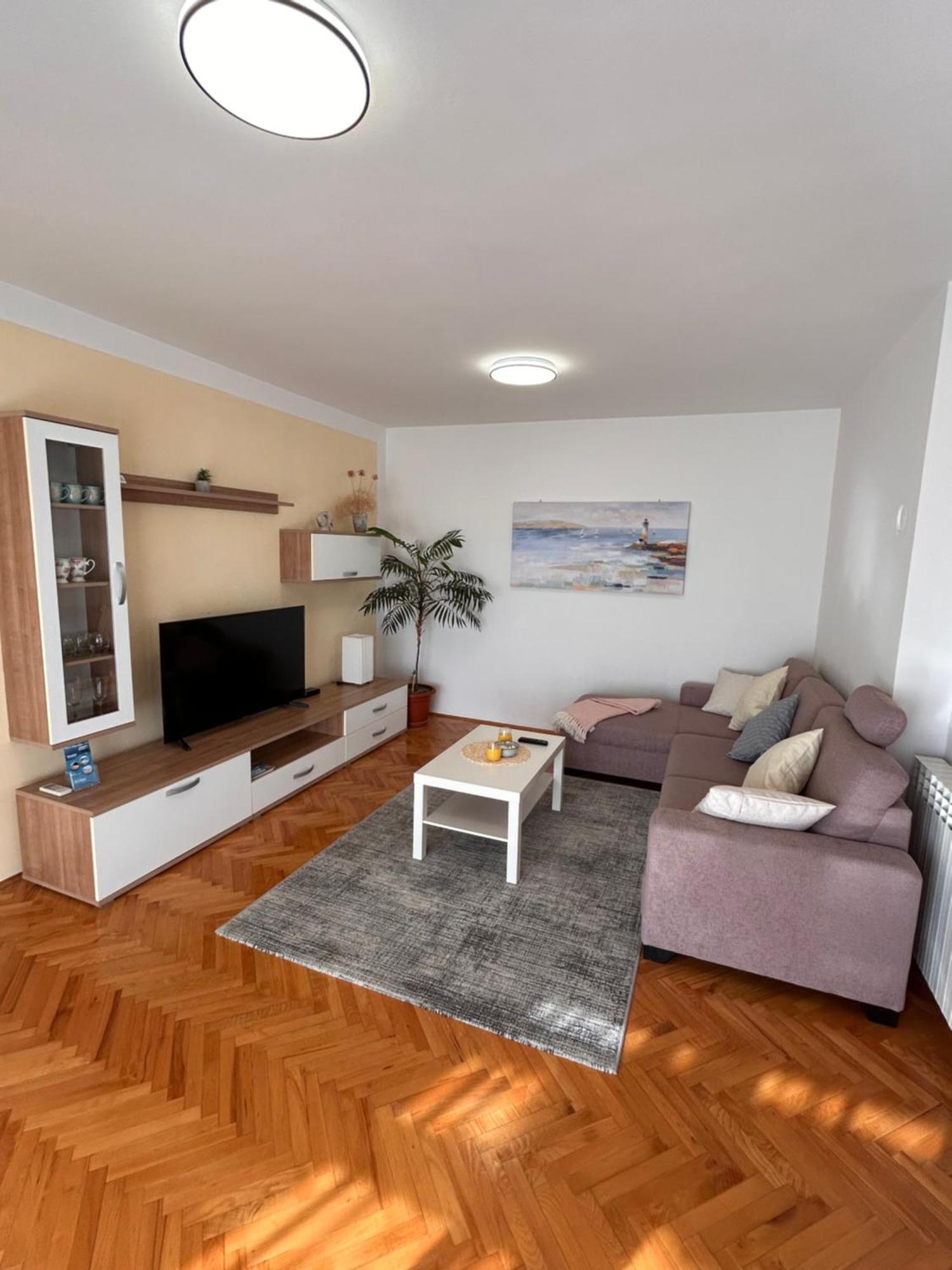 Apartments Marina Sveti Filip i Jakov Exterior foto